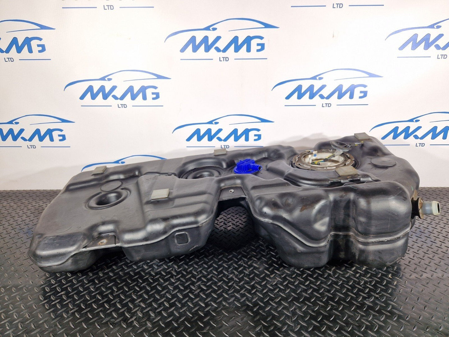 14-21 BMW 2 SERIES F45 F46 DIESEL 53L FUEL TANK WITH PUMP 7300382 7300483