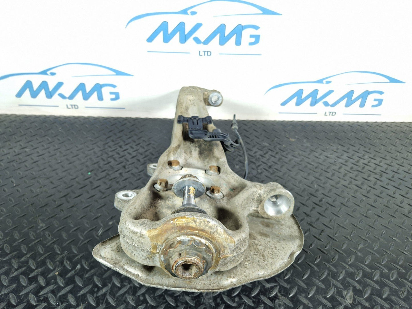 16-19 MERCEDES BENZ GLE W166 OEM FRONT LEFT PASSENGER SIDE WHEEL HUB A1663300920