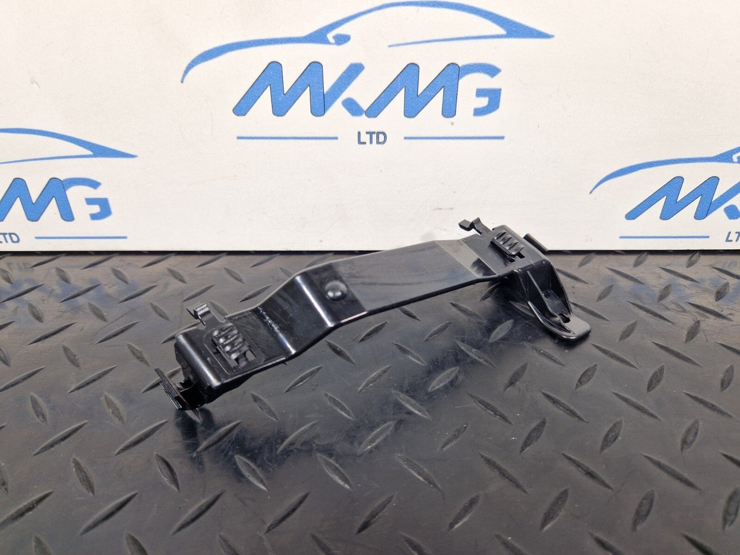 Audi Unknown Part Type 4G0867192
