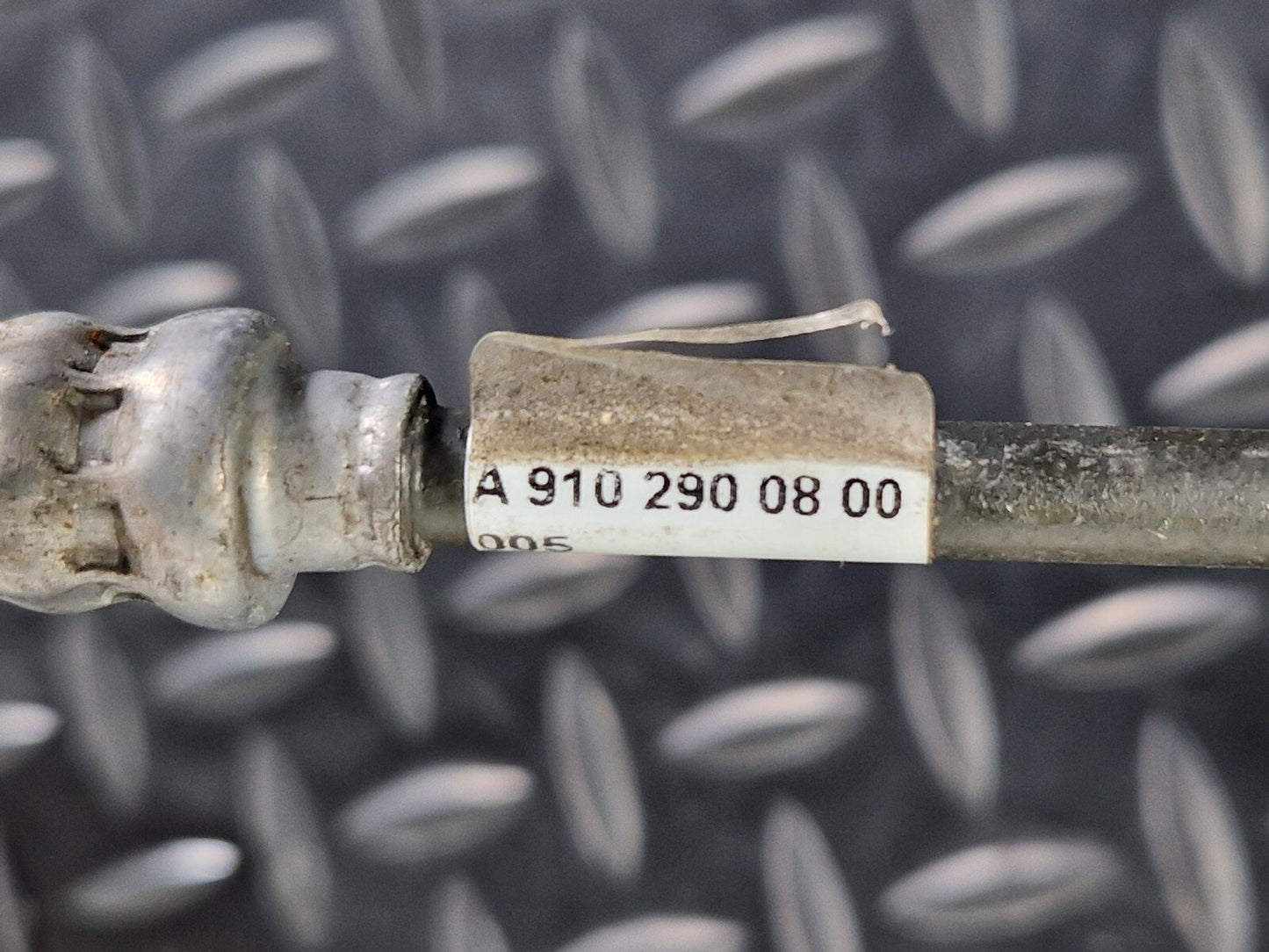 18-ON MERCEDES BENZ SPRINTER W907 W910 CLUTCH MASTER TO SLAVE PIPE A9102900800