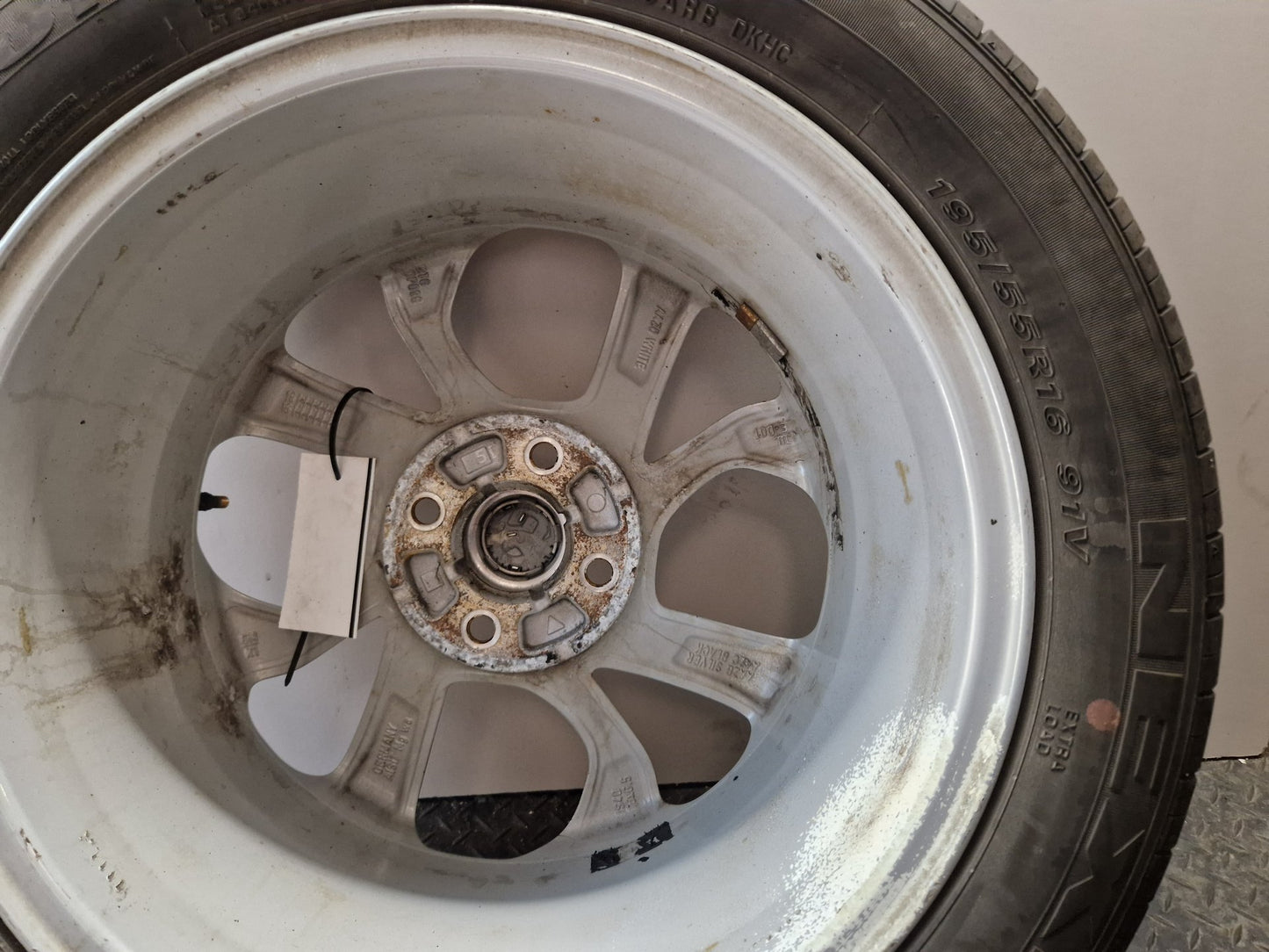 Vauxhall Corsa MK4 (E) (4500) 16" Alloy Wheel with Tyre 195/55/16 ~6mm