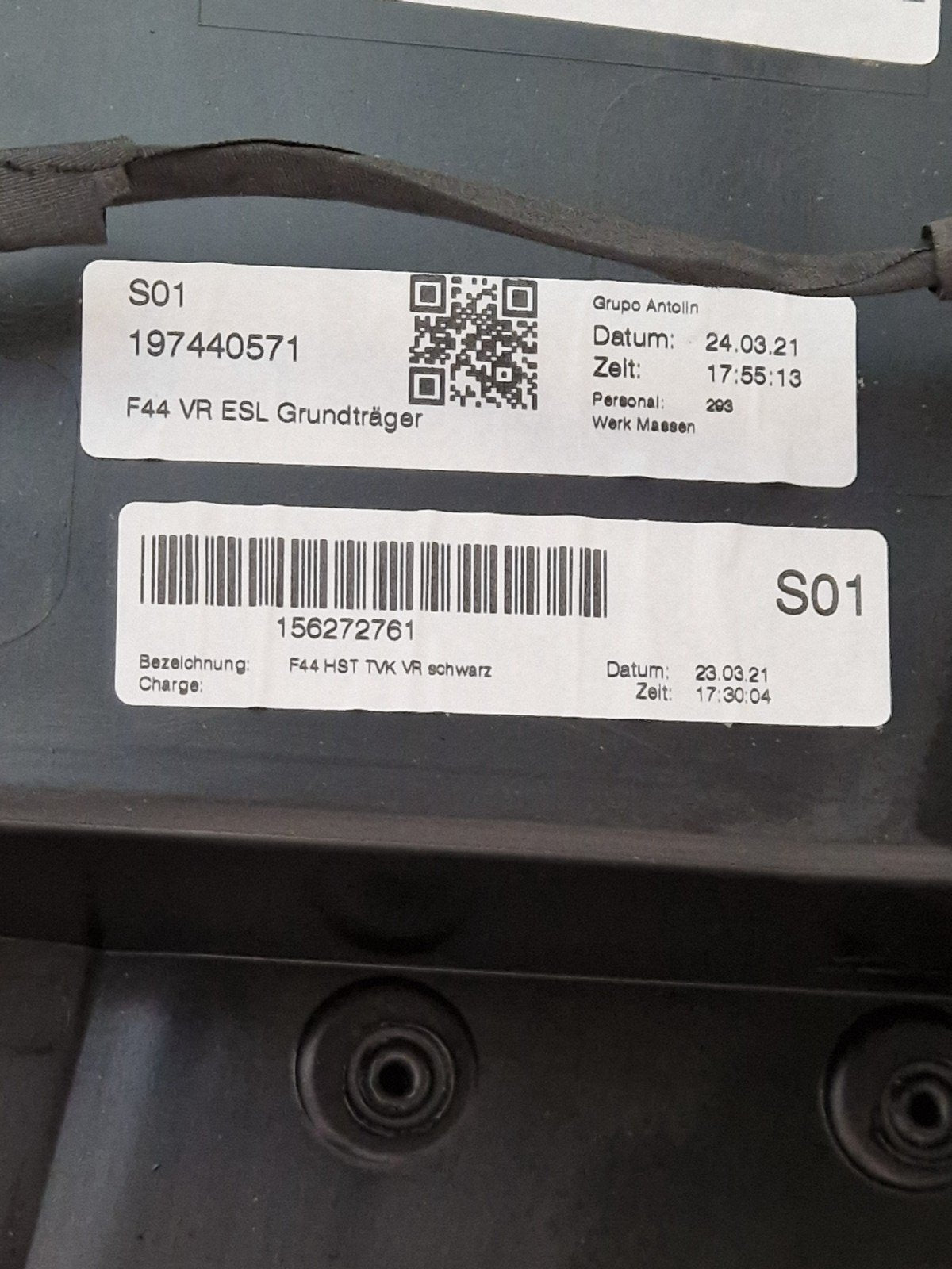 19-24 BMW 1 SERIES GENUINE RIGHT DRIVER OFFSIDE FRONT DOOR CARD 10628510