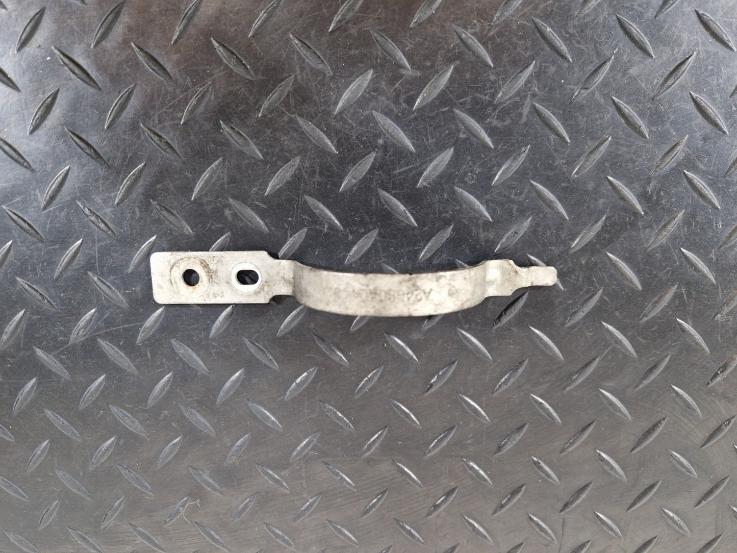 13-19 MERCEDES BENZ CLA C117 AMG GENUINE WATER PUMP BRACKET A2465040140