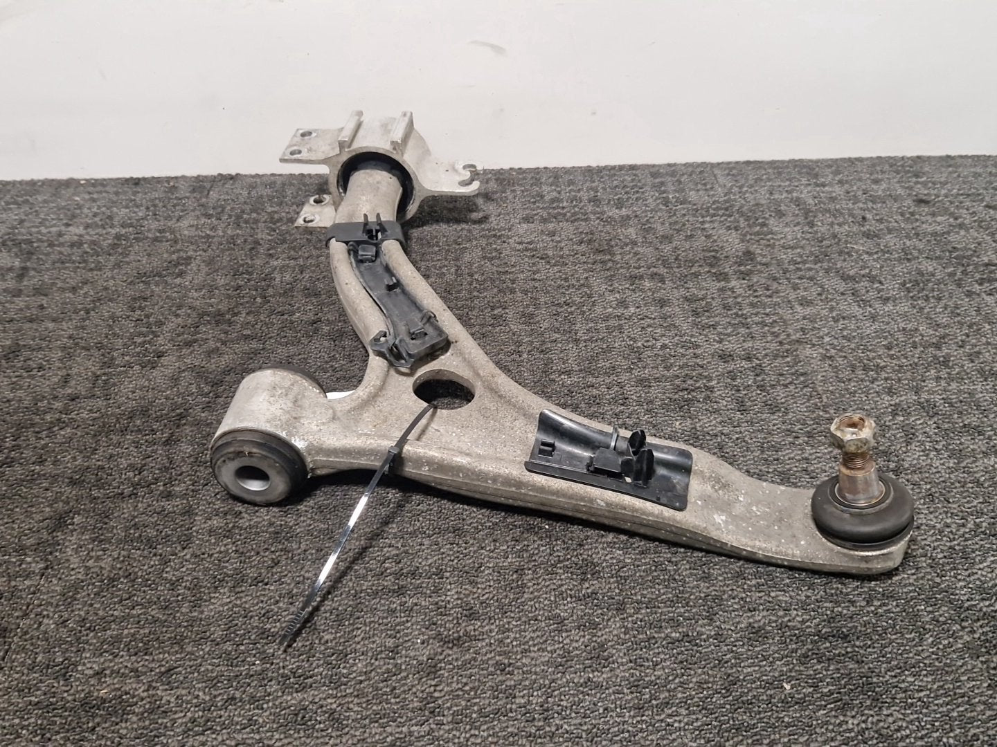 Mercedes-Benz W176 Front Left Suspension Control Arm A2463330300