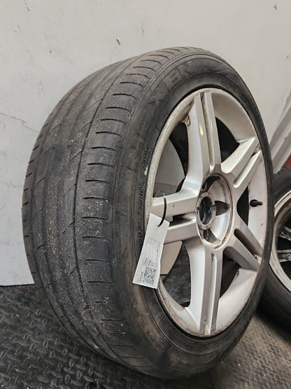 Audi A4 B7 17" Alloy Wheel with Tyre 235/45/17 8E0601025AS