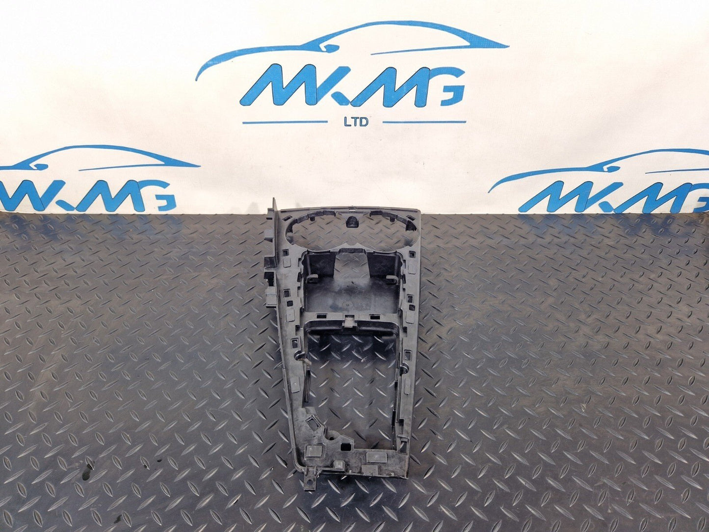 16-19 AUDI A4 B9 GENUINE OEM CENTRE CONSOLE TRIM 8W2864261A