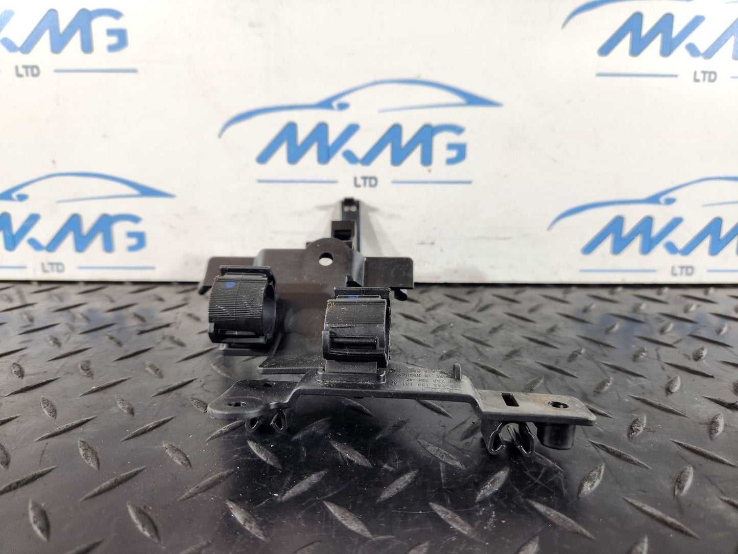 16-20 AUDI Q7 4M 3.0 DIESEL CRTC GENUINE RETAINER FOR FUEL LINE 059130381AC