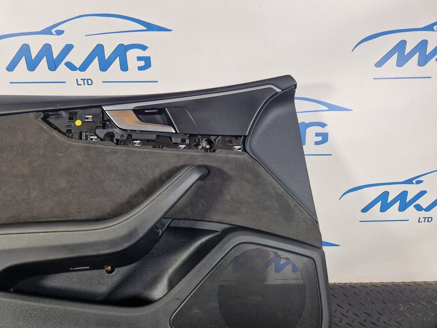 16-23 AUDI S5 COUPE FRONT LEFT PASSENGER SIDE DOOR CARD 8W6867133