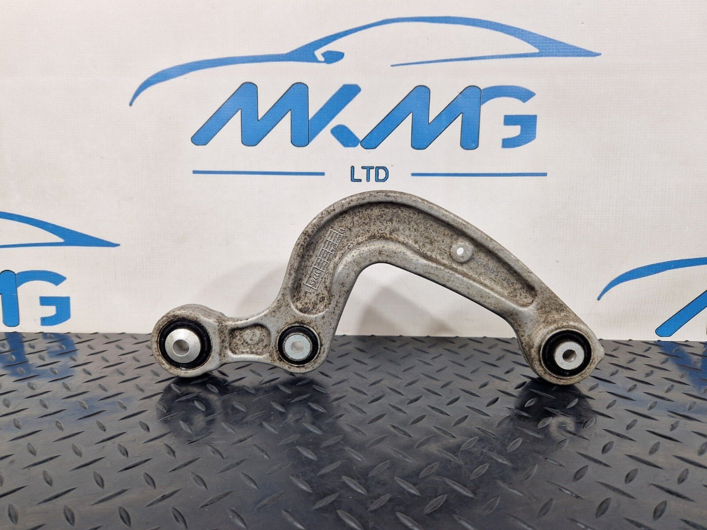 GENUINE AUDI A4 B9 A5 S5 F5 REAR LEFT OR RIGHT CONTROL ARM 8W0505361E