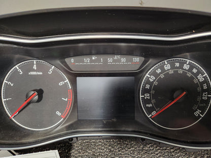 Vauxhall Corsa MK4 (E) (4500) Hatchback Speedometer Instrument Cluster 39056374