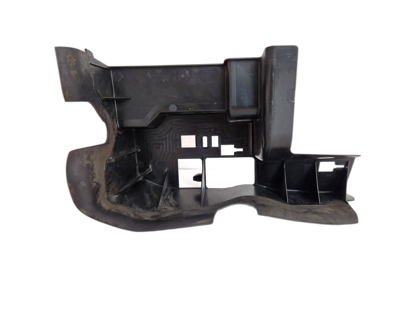 2019 MERCEDES OEM SPRINTER FRONT RIGHT AIR DUCT GUIDE  P/N A9108804600