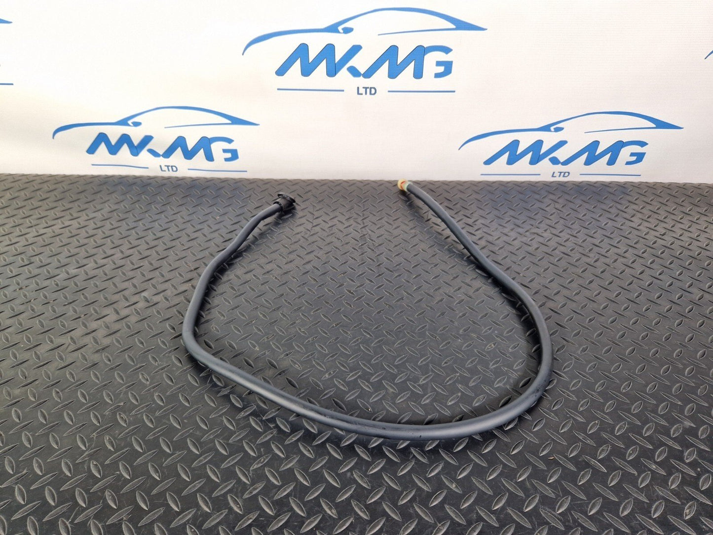 10-15 AUDI Q7 4L 3.0 TDI V6 SUNROOF WATER DRAIN  HOSE PIPE 8E0877242