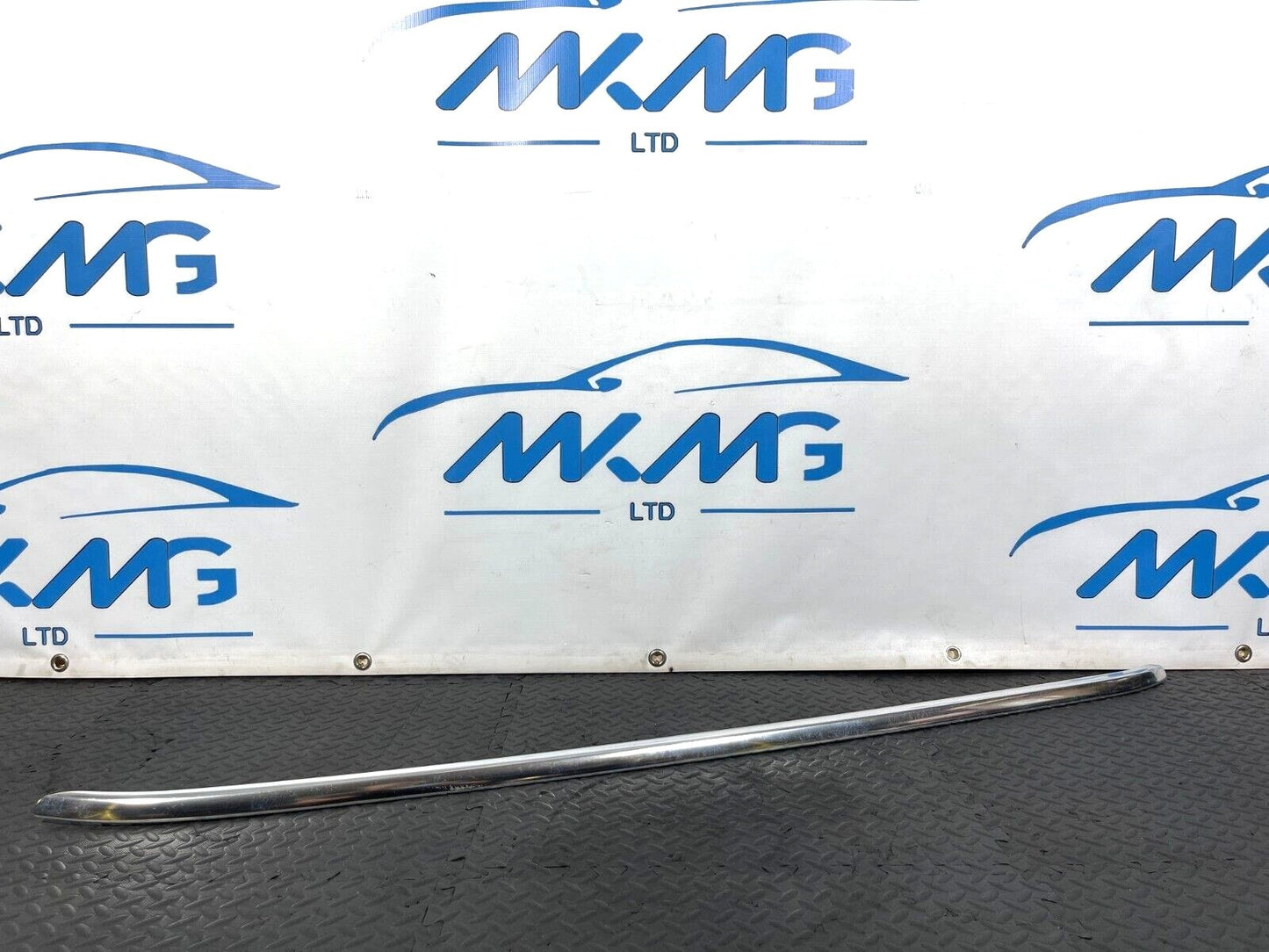 16-19 AUDI A4 B9 AVAN ROOF RAIL PAIR ESTATE CHROME DRIVER SIDE 8W8860022