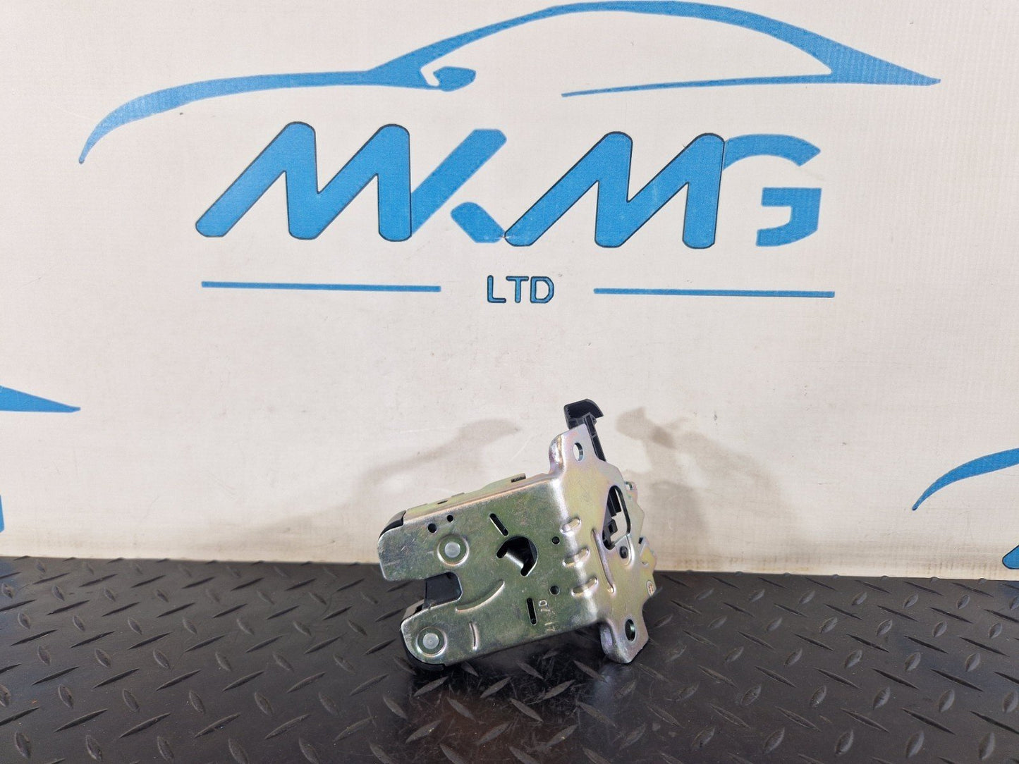 17-24 AUDI S5 F5 GENUINE REAR TAILGATE BOOT TRUNK LOCK MECHANISM 8W0827503