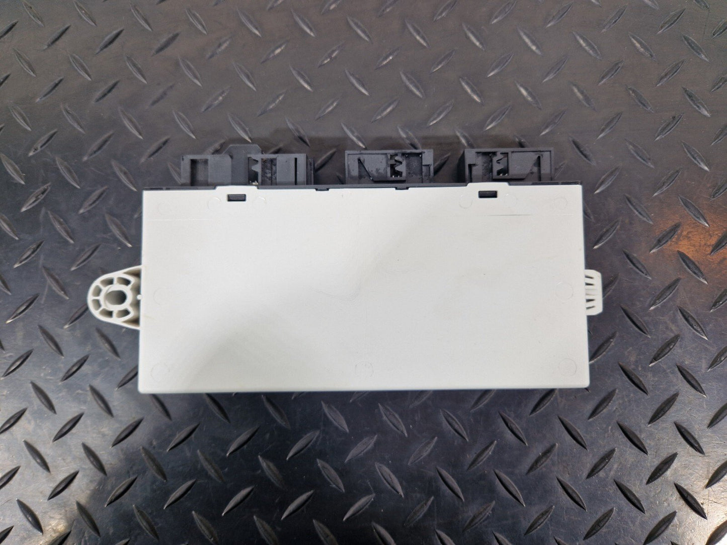 11-18 BMW 6 SERIES F06 CONTROL MODULE 9299333