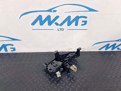 19-ON MERCEDES BENZ B CLASS W247 SUPPORT MOUNT HOLDER BRACKET A6541425400