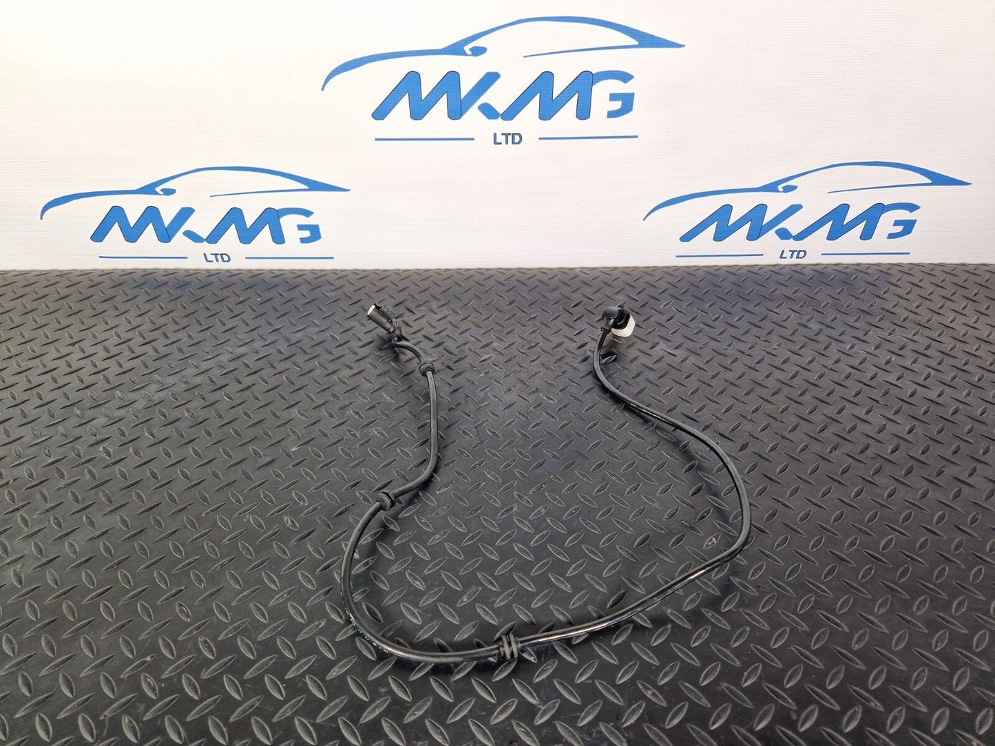 14-21 MERCEDES BENZ C220d W205 REAR LEFT BRAKE PAD WEAR SENSOR A2055404106