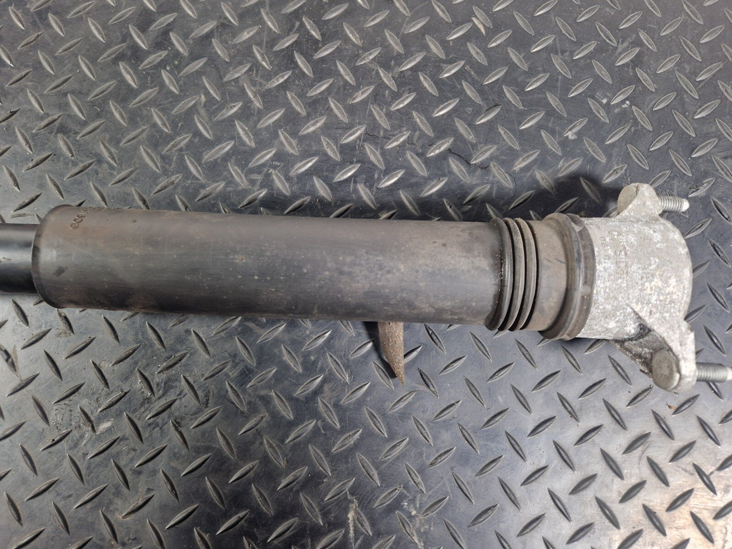 18-ON MERCEDES A CLASS W177 REAR LEFT OR RIGHT SHOCK ABSORBER A1773206900