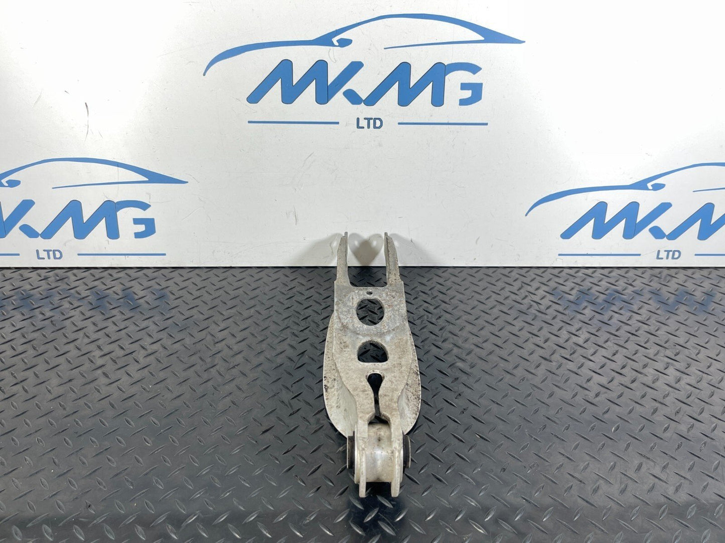 16-23 AUDI A5 F5 SPORTBACK REAR RIGHT OR LEFT SIDE LOWER CONTROL ARM 8W0505311H