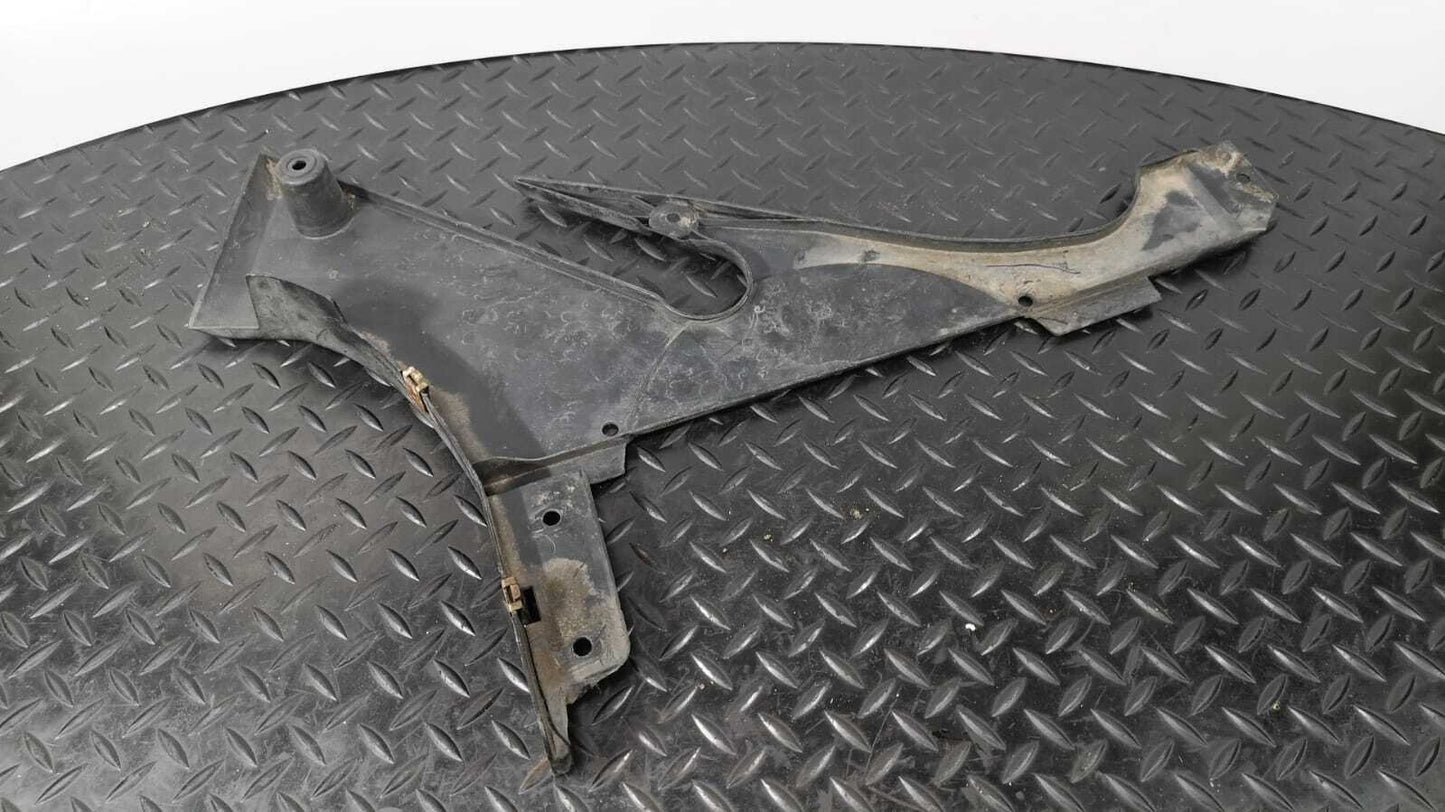 11-16 BMW M5 F10 5-SERIES REAR RIGHT DRIVER SIDE WHEEL ARCH BRACKET 8038102