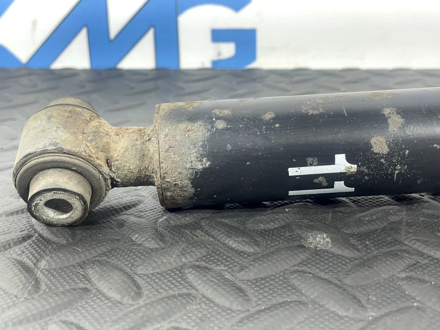 12-18 MERCEDES A B CLA-W176 W246 C117 GENUINE REAR SHOCK ABSORBER A1763201531