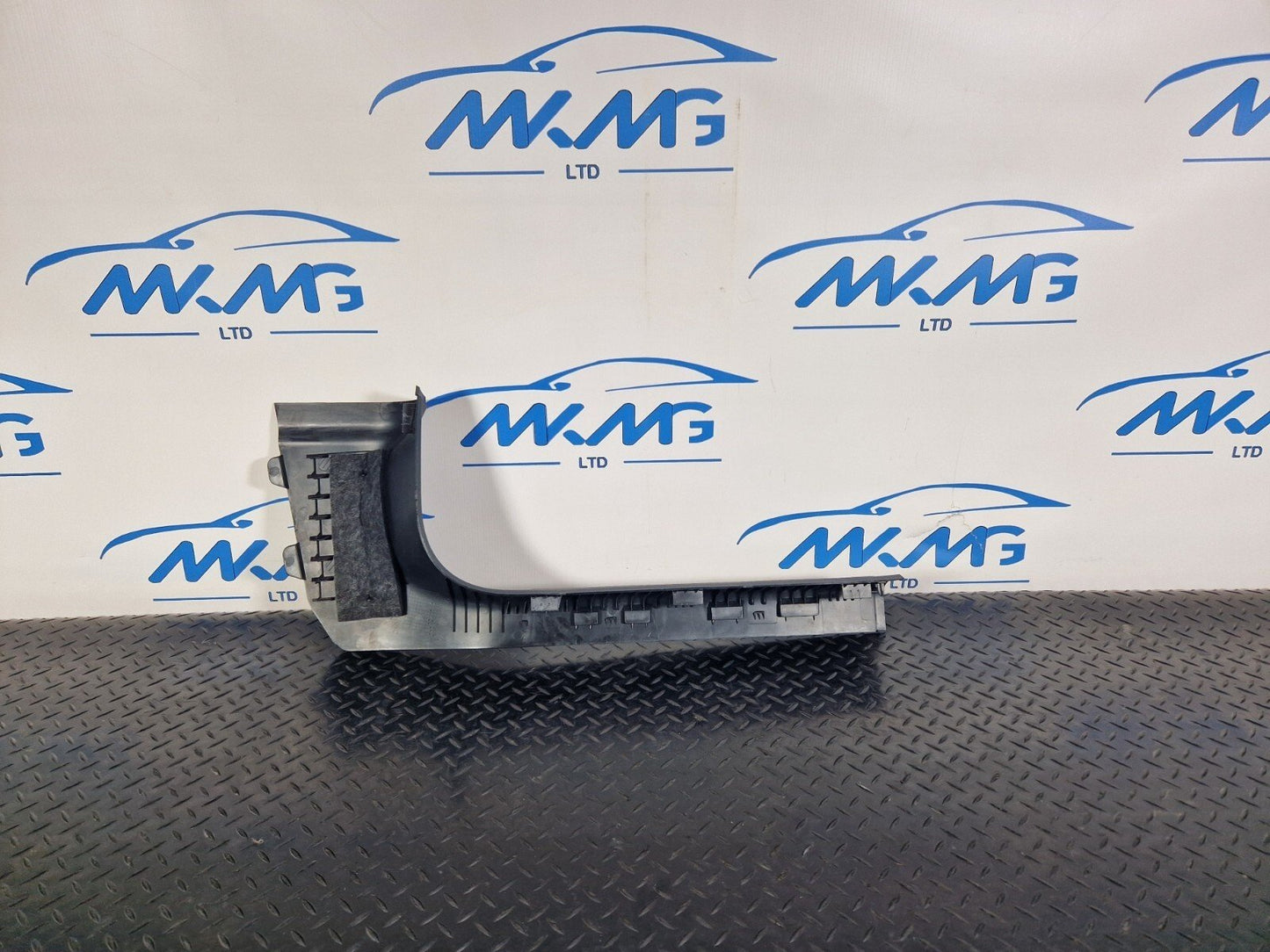 MERCEDES A-CLASS 2020 REAR RIGHT DRIVER SIDE SILL COVER TRIM PANEL A1776802300