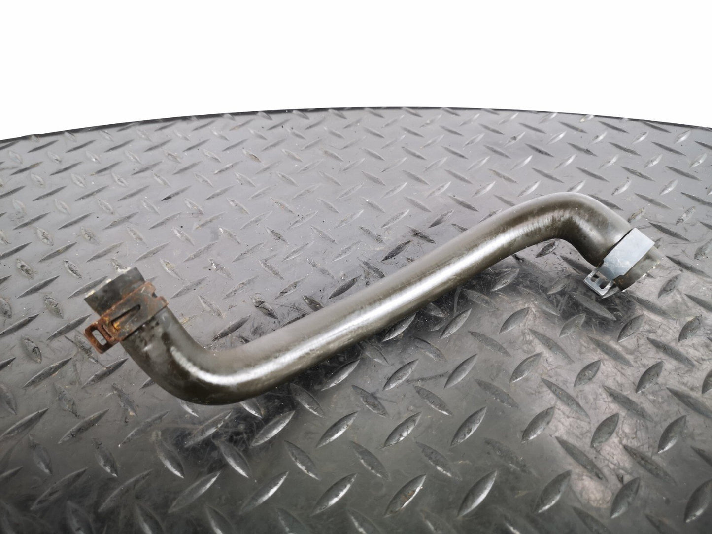 16-19 AUDI A4 B9 GENUINE V6 3.0TDI CSW ENGINE WATER COOLANT PIPE 8W2121051A