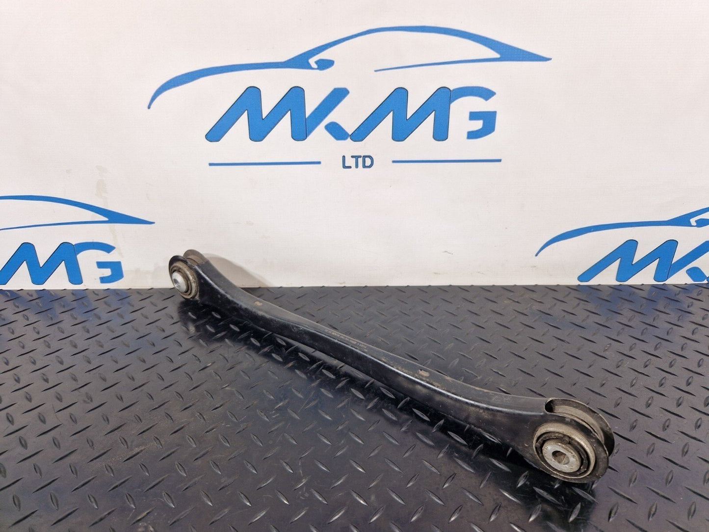16-19 AUDI A4 B9 AVANT GENUINE REAR LEFT OR RIGHT SIDE CONTROL ARM 8W0501531D