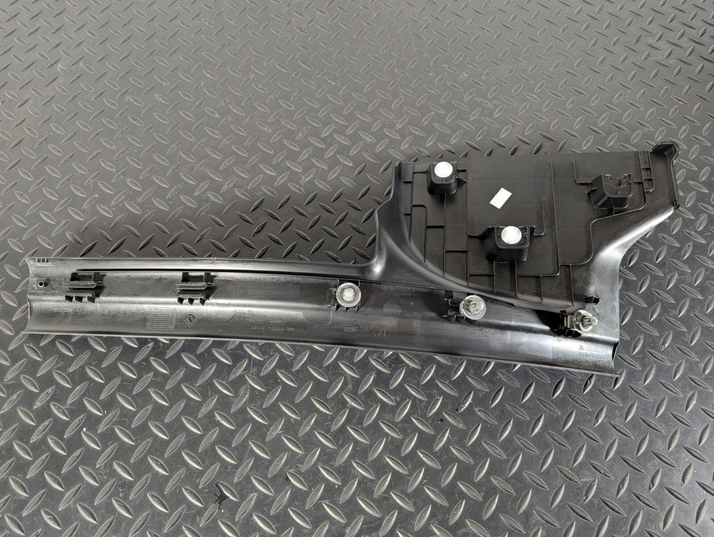14-21 BMW 2 SERIES 218d GRAN TOURER F46 REAR RIGHT STEP TRIM PANEL 7362332