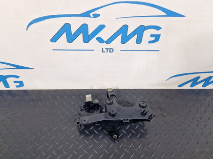 19-ON MERCEDES BENZ B CLASS W247 SUPPORT MOUNT HOLDER BRACKET A6541425400