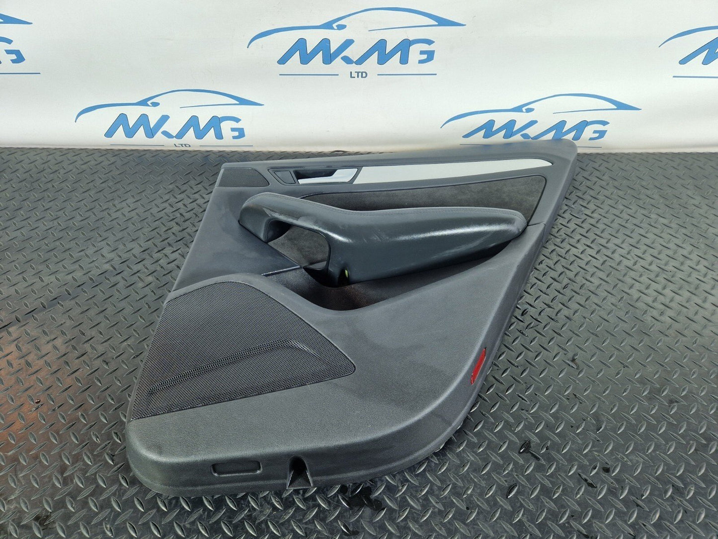 12-17 AUDI Q5 8R OEM REAR RIGHT O/S DOOR CARD PANEL ALCANTARA TRIM 4G2867304B