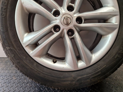Nissan Qashqai MK1 17" Alloy Wheel with Tyre 215/60/17 ~3mm