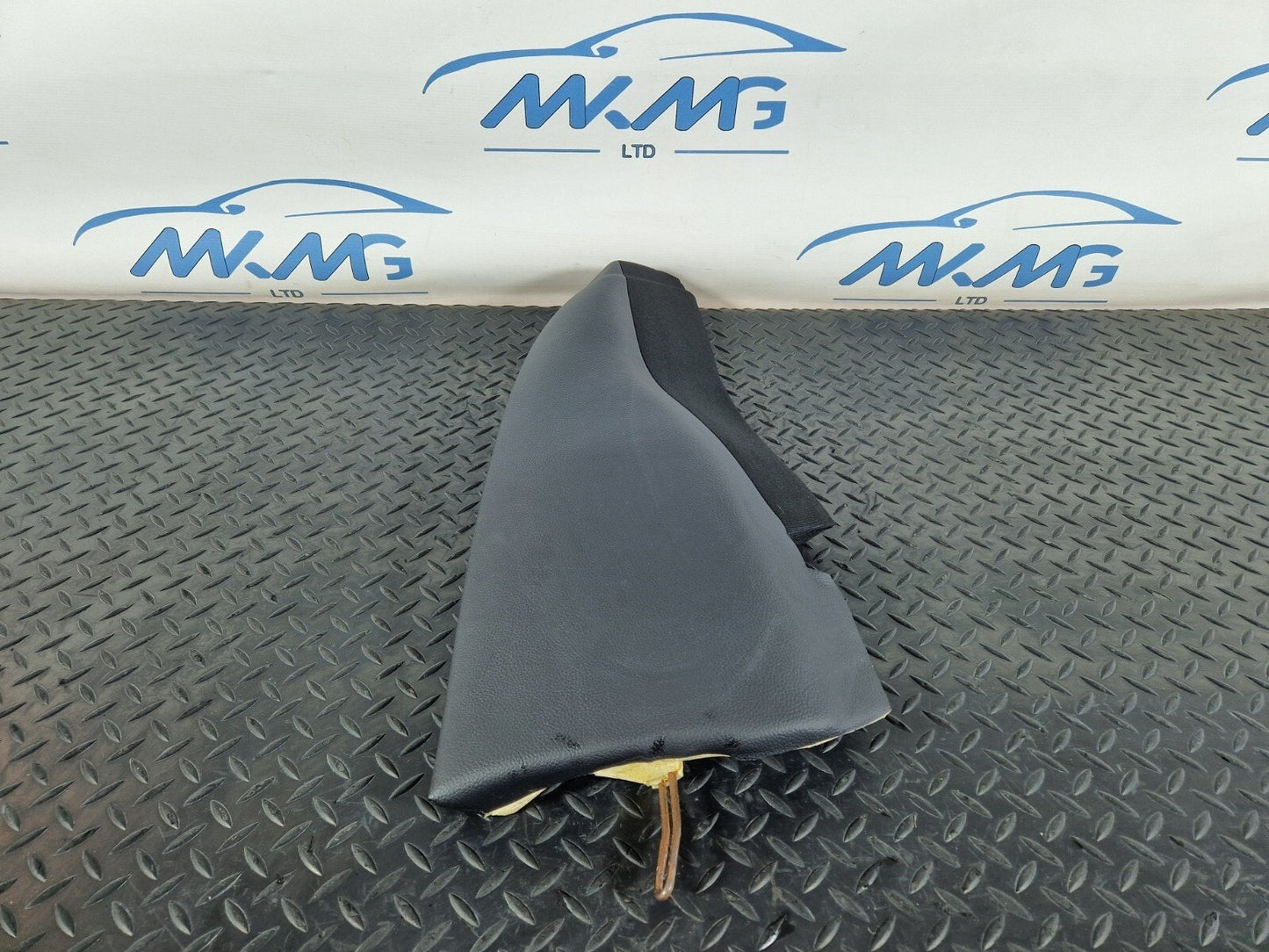 14-21 MERCEDES BENZ C200d W205 REAR SEAT BOLSTER PANEL RIGHT SIDE O/S 504251022