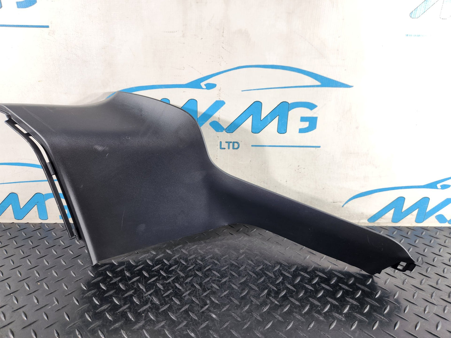 Land Rover Range Rover Evoque L551 SUV D-Pillar Moulding Trim K8D2-51749-AD8PVJ