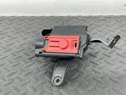 16-19 AUDI A4 B9 AVANT GENUINE POSITIVE BATTERY POWER DISTRIBUTION BOX CONNECTOR