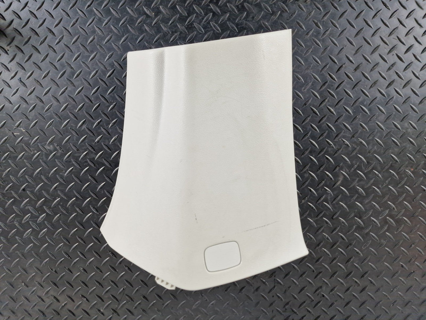 14-21 MERCEDES C CLASS W205 OEM REAR LEFT D PILLAR TRIM A4476907525