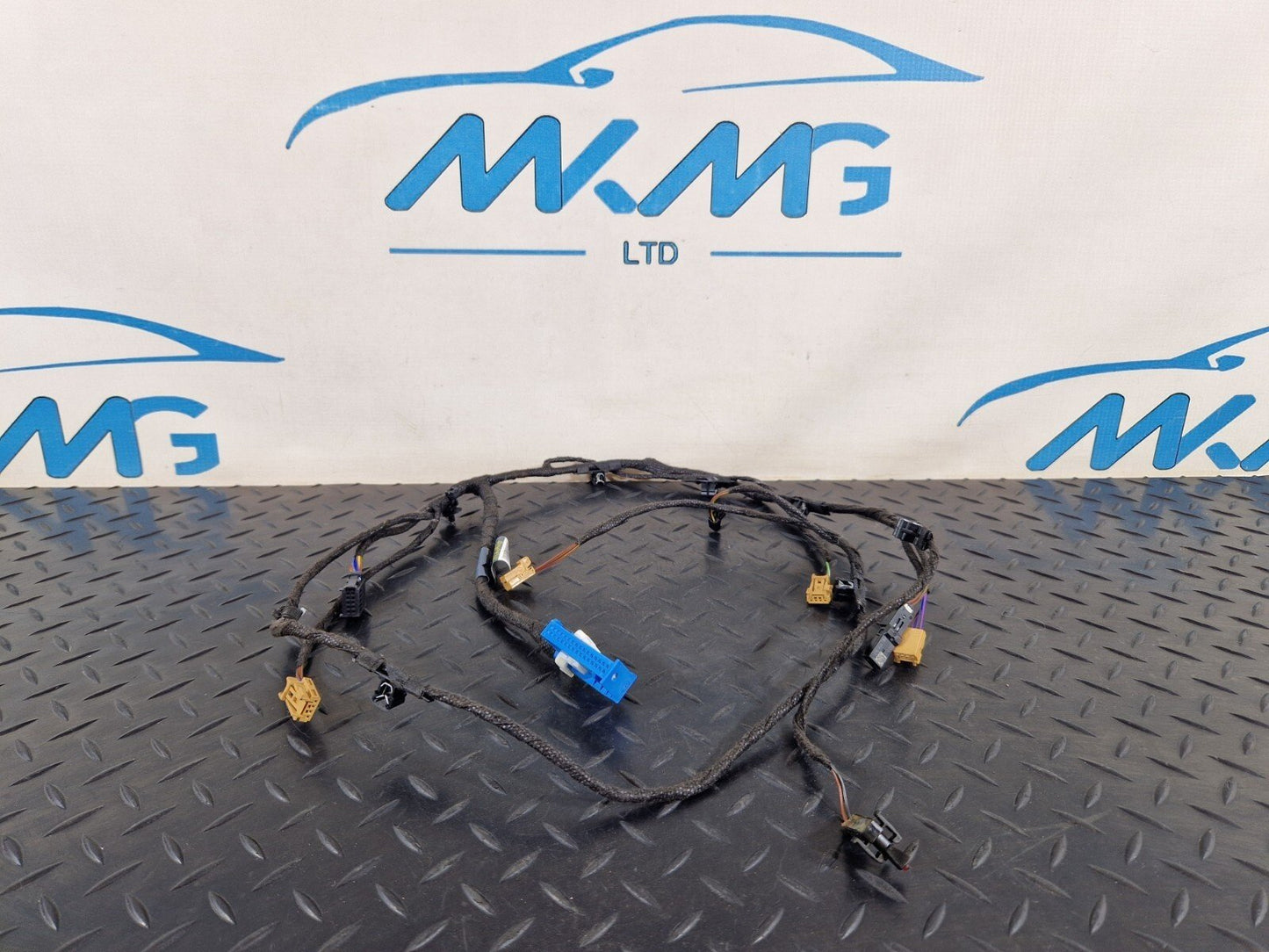16-19 AUDI A4 B9 GENUINE OEM FRONT RIGHT O/S DOOR WIRING LOOM 8W0971035