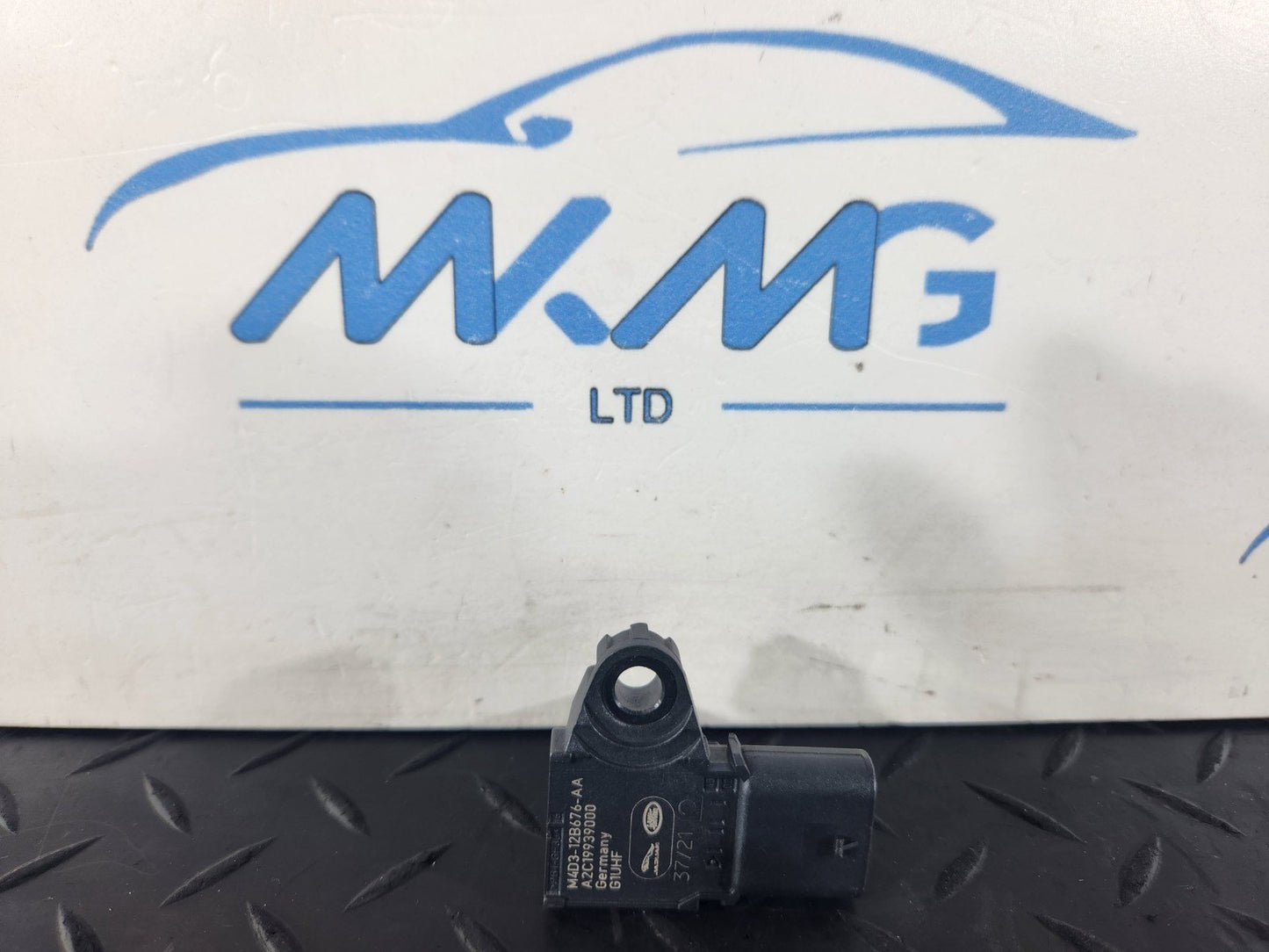 Land Rover Unknown Part Type M4D312B676AA