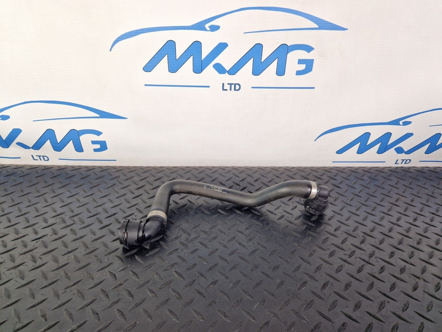 14-21 MERCEDES BENZ W205 GENUINE OEM ENGINE COOLANT HOSE PIPE A2055011682