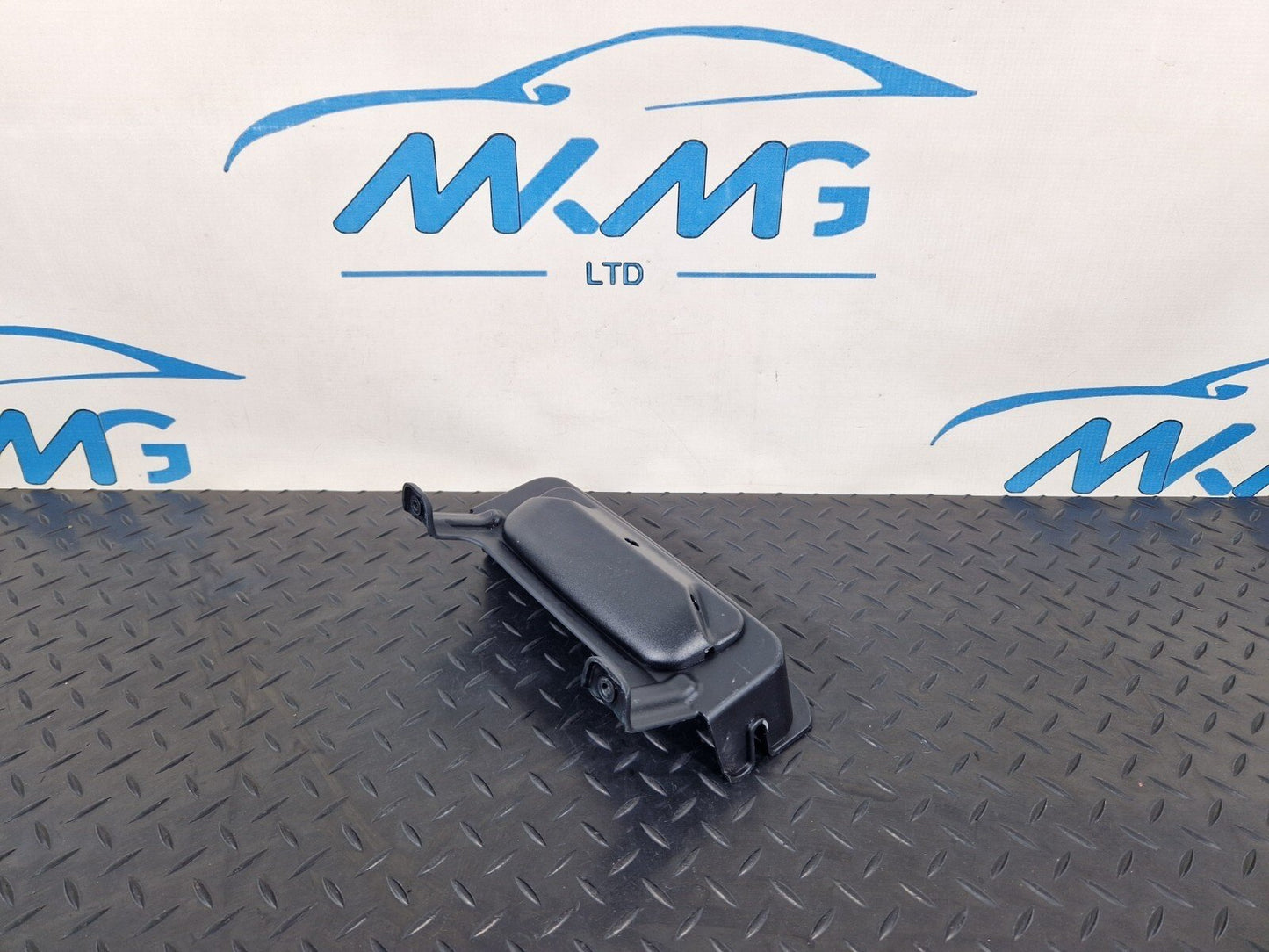 18-ON MERCEDES BENZ SPRINTER  W907 ALARM SENSOR A9079050105
