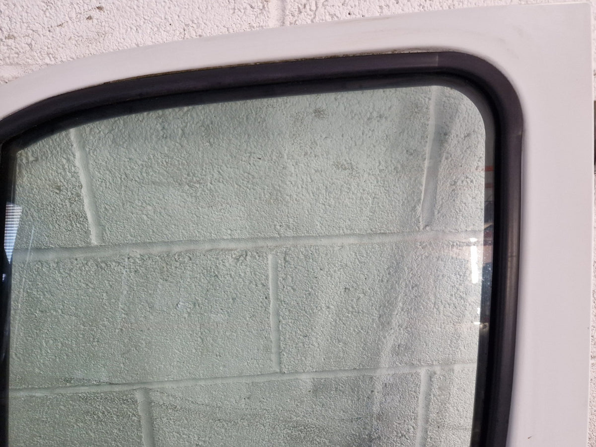 Iveco Daily MK5 Cab & Chassis Front Left N/S Passenger Complete Door in White