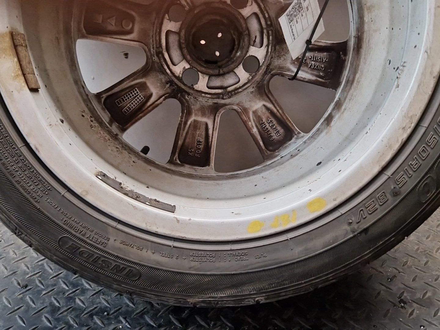 Ford Fiesta MK7 15" Alloy Wheel with Tyre 195/50/15 ~3mm 8V21-1007-GA