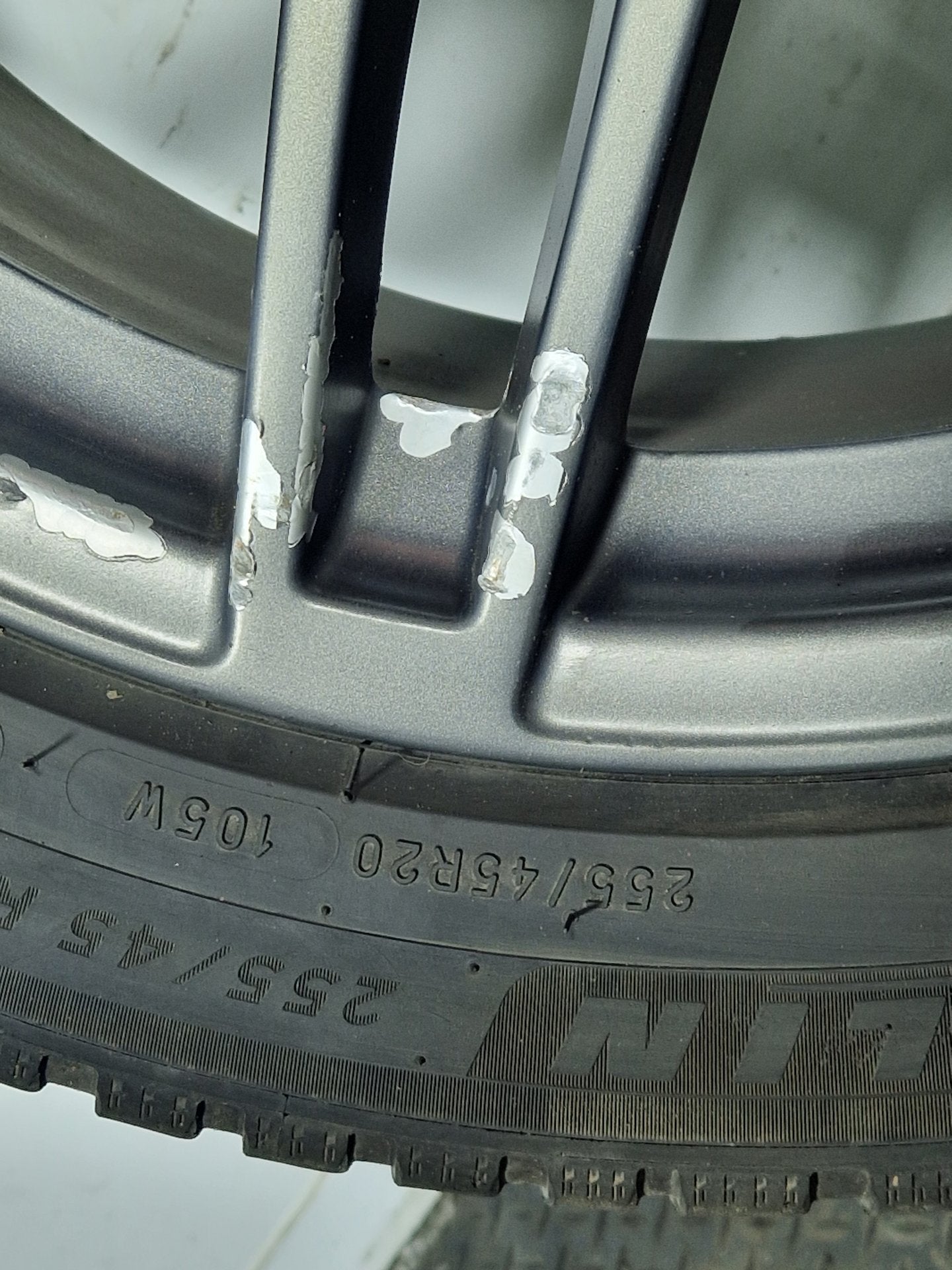 Audi Q5 20" Alloy Wheel with Tyre 6mm 255/45/20 8R0601025R