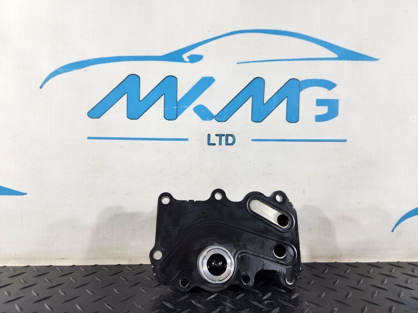 19-ON RANGE ROVER EVOQUE L551 2.0 DIESEL OIL COOLER M4D3-6A642-BB