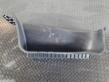 18-ON MERCEDES BENZ SPRINTER W907 SIDE STEP TRIM LEFT SIDE A9106860100