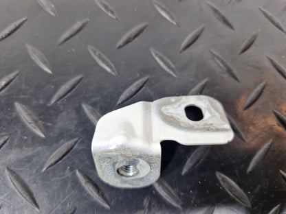 Audi A4 B9 front right wing bracket 8W0821470