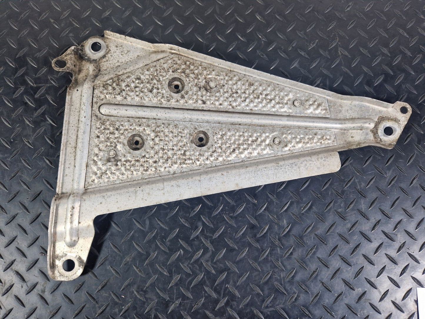 16-23 AUDI S5 COUPE GENUINE ACTIVATED CHARCOAL CONTAINER BRACKET 8W0201308E