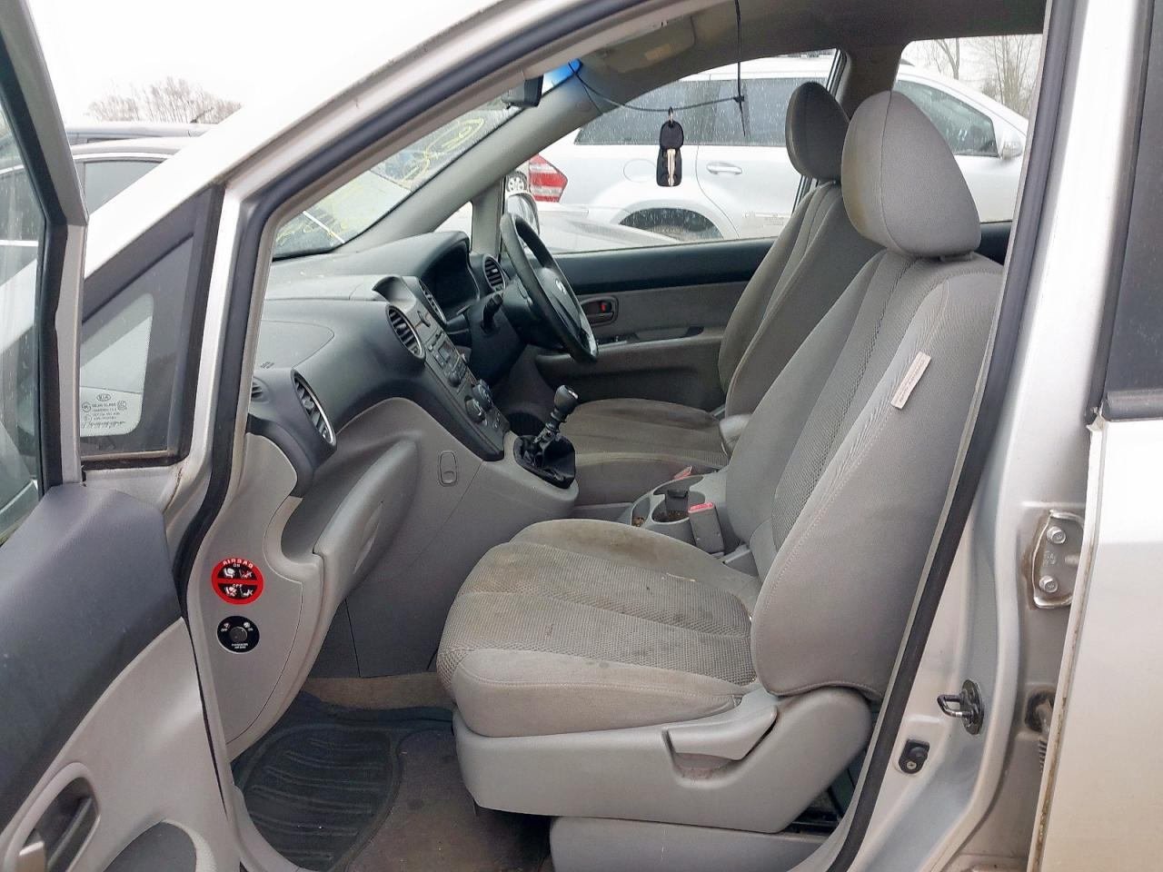 2006 Kia Carens MK2 (UN)