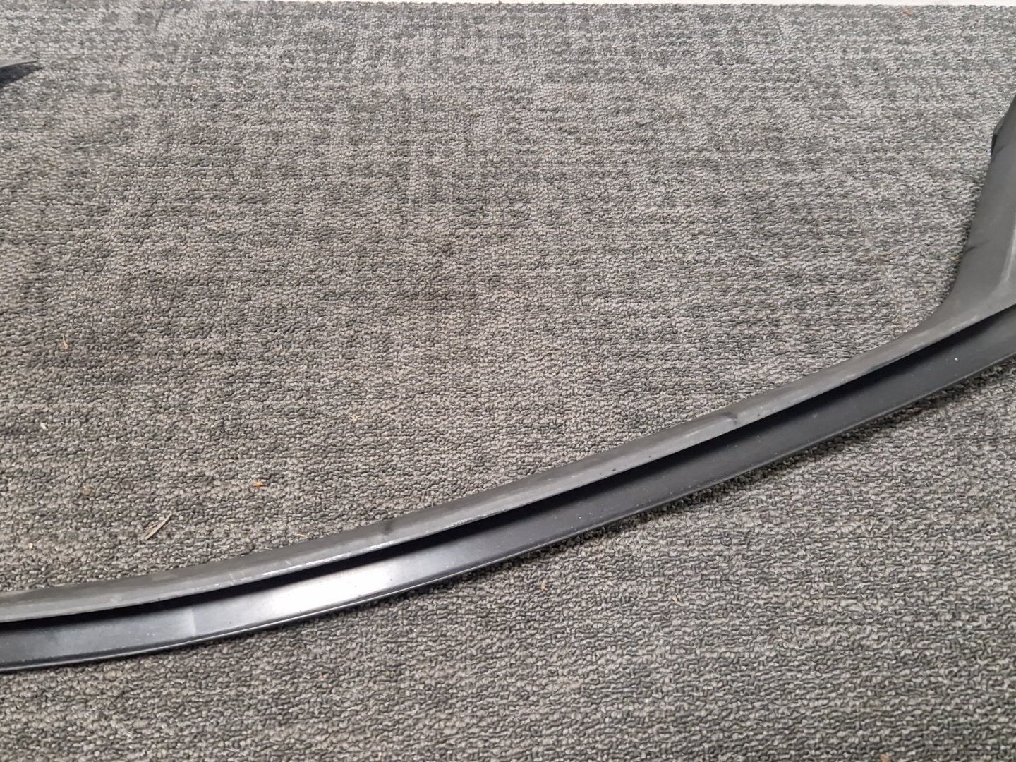 BMW 120i F40 Genuine Front Left N/S Window Frame Cover 7464799
