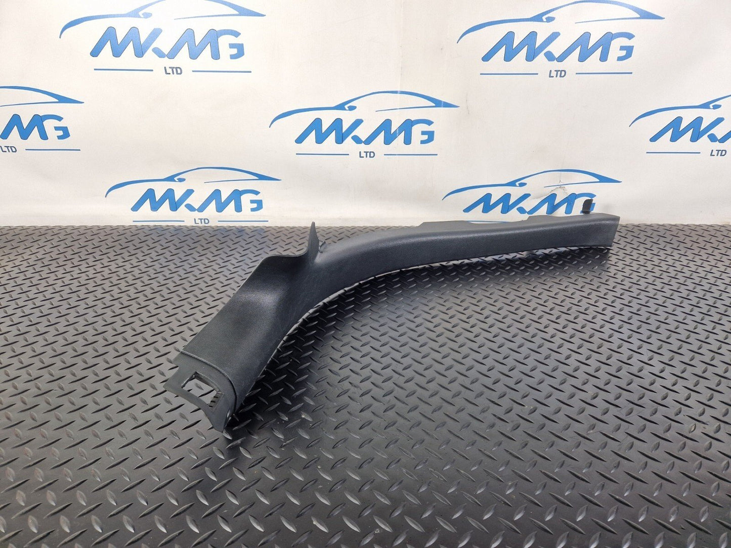 10-18 AUDI A7 4G S-LINE REAR LEFT NSR C PILLAR LOWER SILL TRIM COVER 4G8867767A